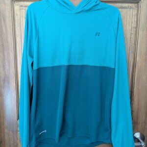 Pre-loved Men's Russell Dri-Power 360 Long Sleeve Athletic Shirt. Size Medium.